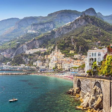 A Suites Sorrento Exteriör bild
