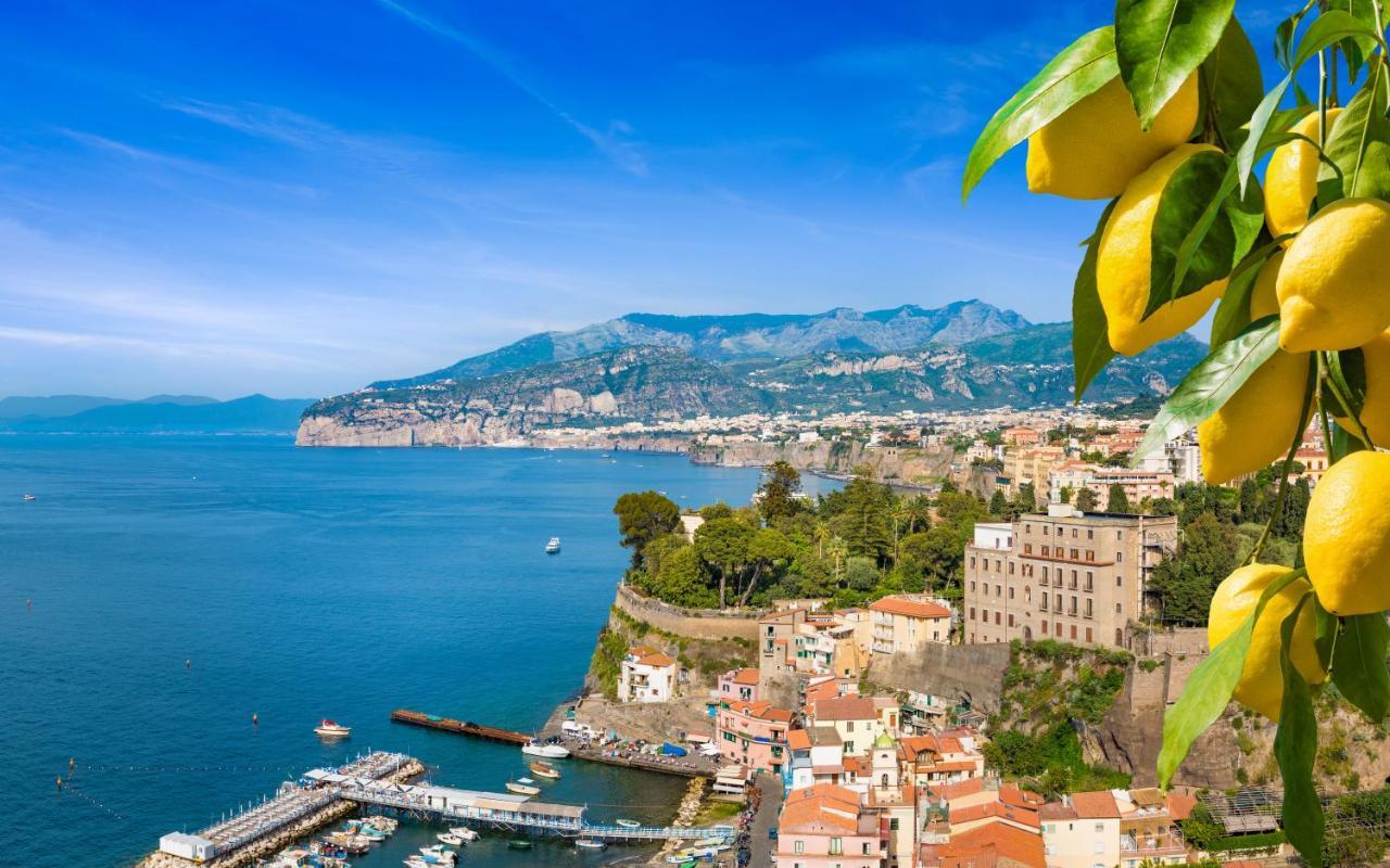 A Suites Sorrento Exteriör bild