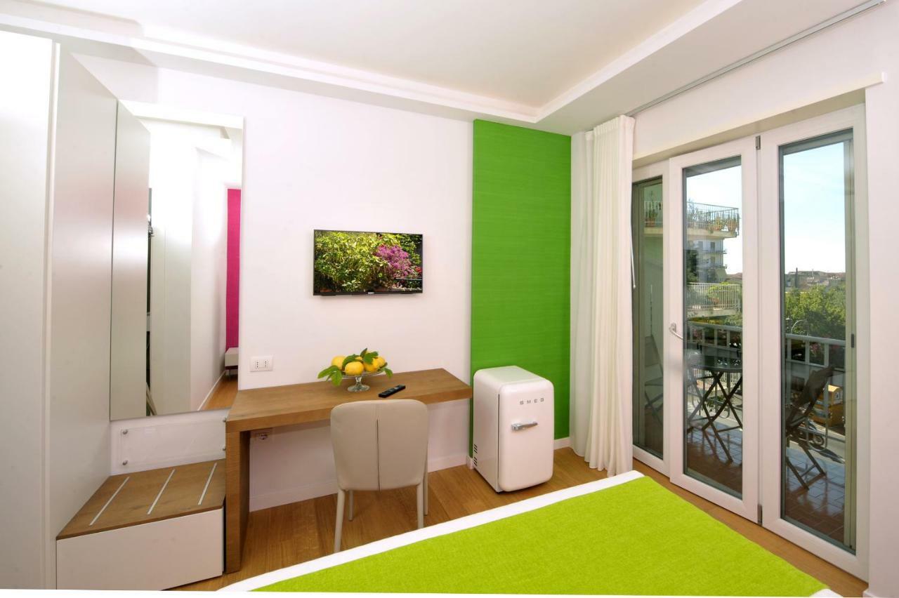 A Suites Sorrento Exteriör bild